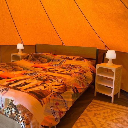 B&B 'T Zwaluwnest Хёвелланд Экстерьер фото